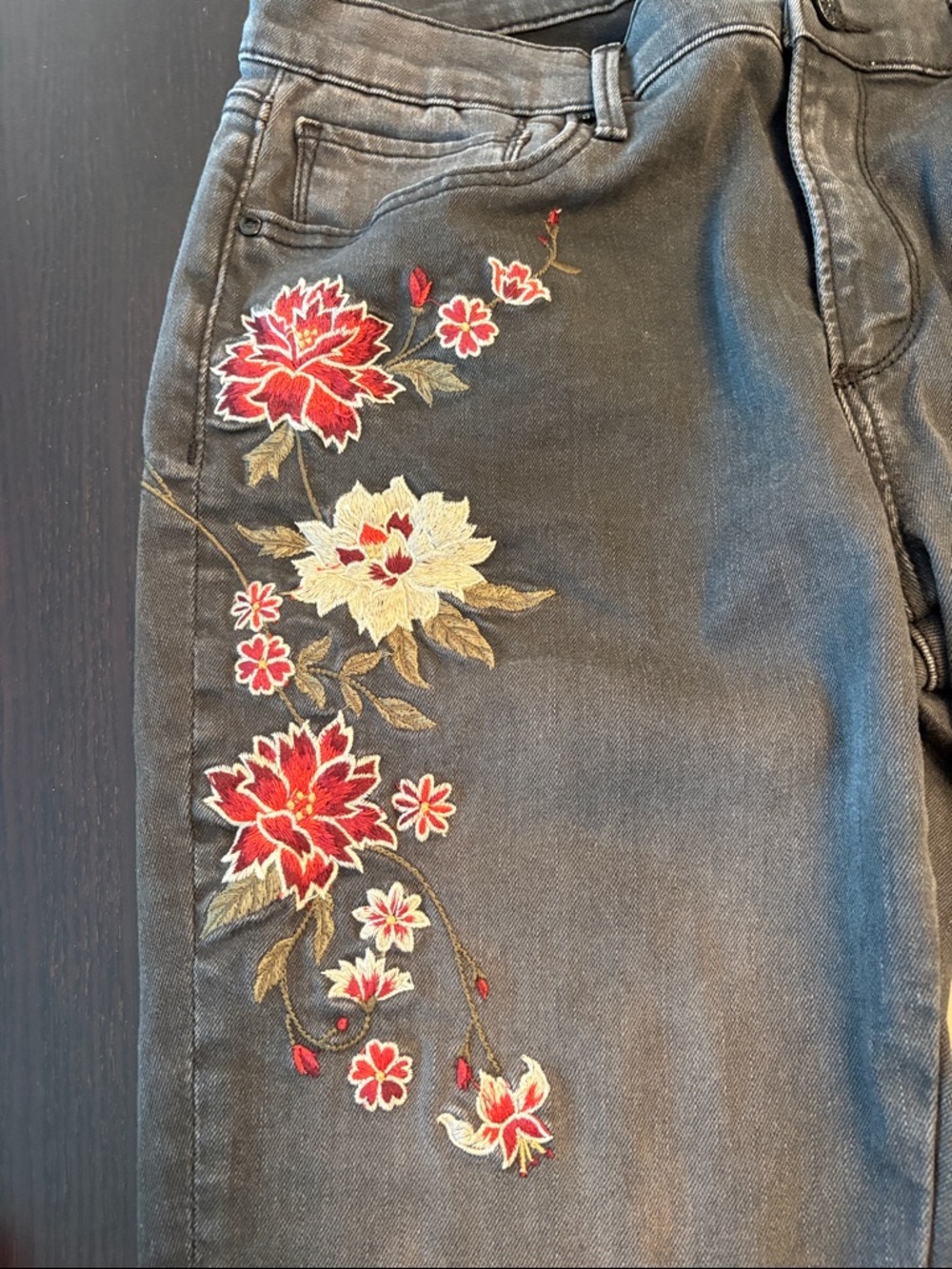 Embroidered Floral Washed Black Women’s Jeans - Picture 3 of 5